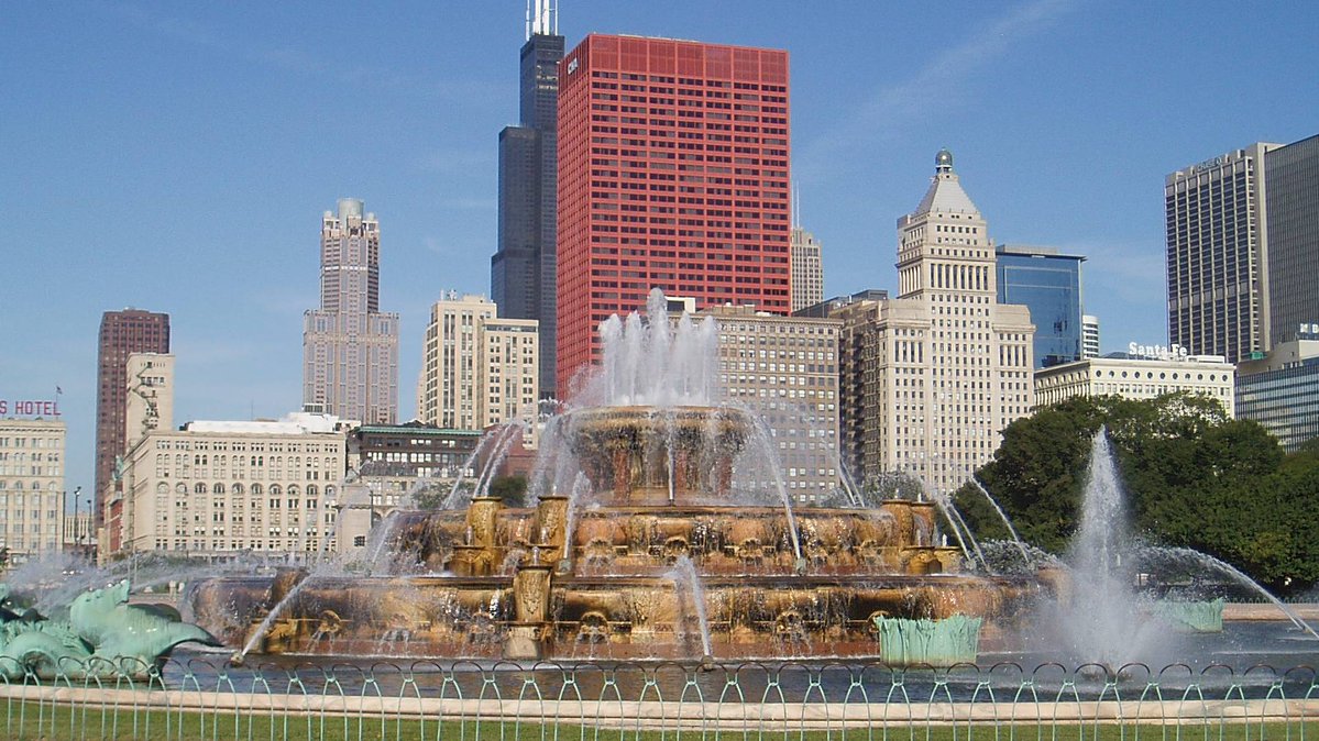 eVisitorGuide's tweet image. Explore Grant Park - Chicago's beautiful backyard - on our #FREE self-guided walking tour! See Buckingham Fountain, @artinstitutechi &amp;amp; the lakefront.  evisitorguide.com/chicago/metrow…

#SightseeingMadeSimple #Chicago #sightseeing #budgettravel #travel #tours #walkingtours #freetours