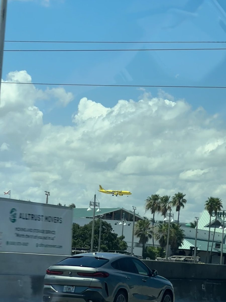 MichaelAksionov's tweet image. Took these photos of Spirit Airlines myself some time ago.
Times change.
@SpiritAirlines 
#SpiritAirlines #Aviation #AvGeek #AirlineNews #Travel