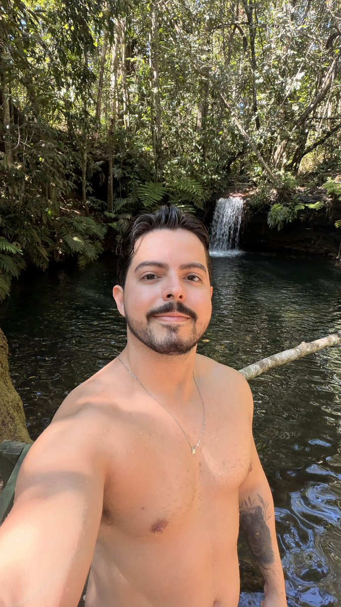 defavalui's tweet photo. E vamos de cachoeira pra renovar as energias https://t.co/HRfpZgGqVA