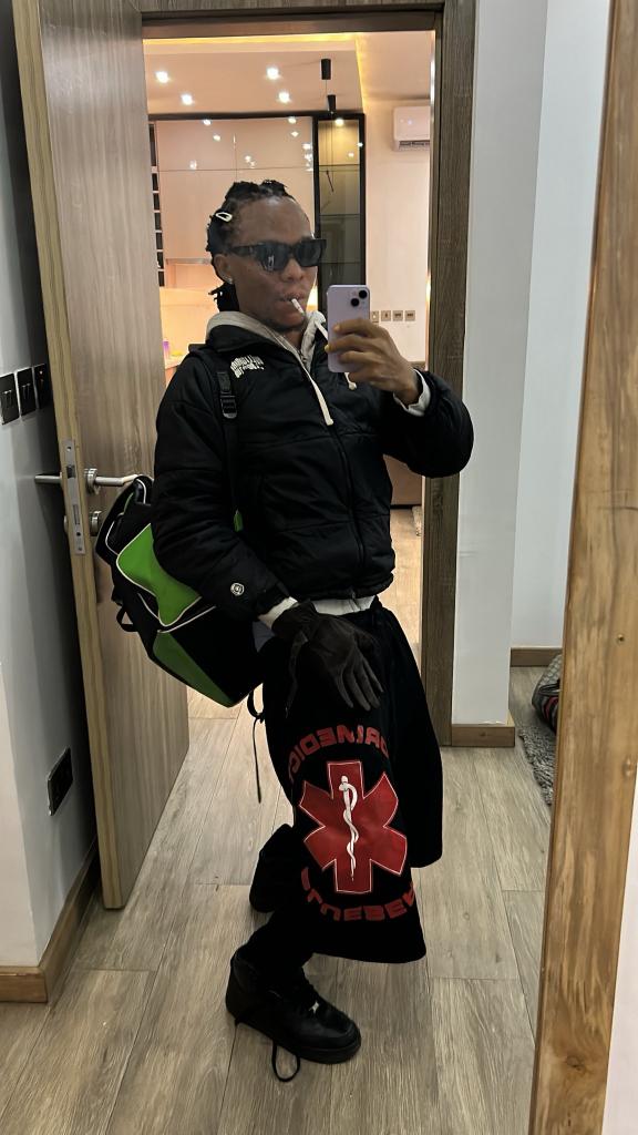 Some swag outfits &amp; pose i saw on the tl this week part 5.
<a href="/Hellfawas/">RANGO🦎</a> 
<a href="/19thyearesther/">Esther Archvs</a> 
<a href="/Kaydahblaq/">Kaydahblaq</a> 
<a href="/pannyxxxx/">gingerbreadman</a>