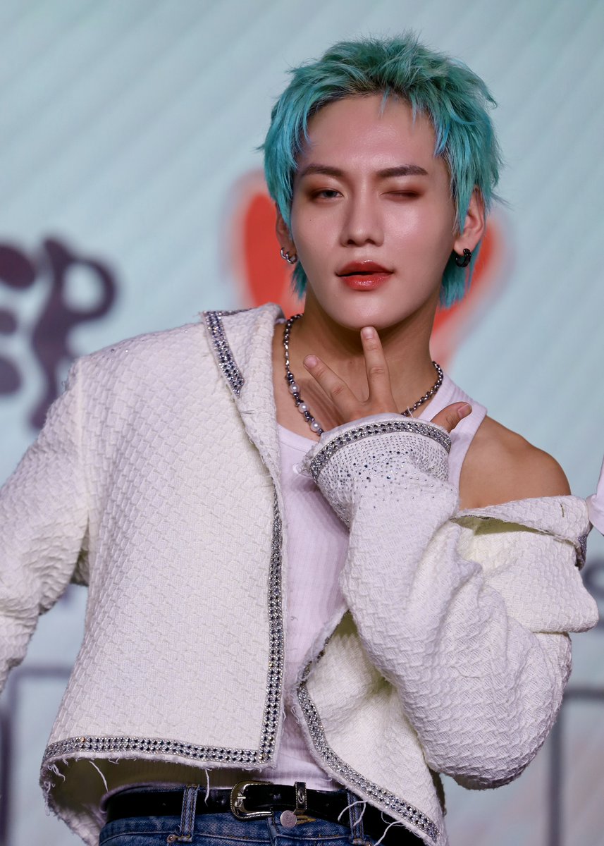 Kao_sleeper's tweet image. 260423
WAKER 3rd MINI ALBUM JAPAN RELEASE EVENT
"IN ELIXIR: SPELL BOUND"
📷Phototime

#WAKER #웨이커 #ウェイカー
#세범 #SEBUM #セボム