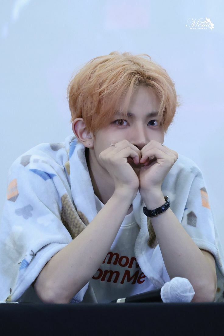 ⁷strwbry w choco⁷ ot7🇪🇬 tweet media