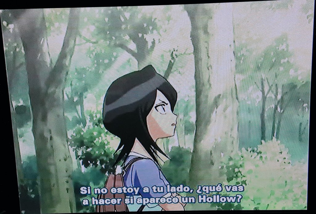 septimoartecol's tweet image. When an evil spirit attacks Ichigo Kurosaki's family, he tries to help the Soul Reaper who comes to their rescue (a girl named Rukia), but he ends up absorbing all of her powers instead. Ichigo grudgingly agrees to fill in for Rukia until her powers return.

#scenes #anime #manga