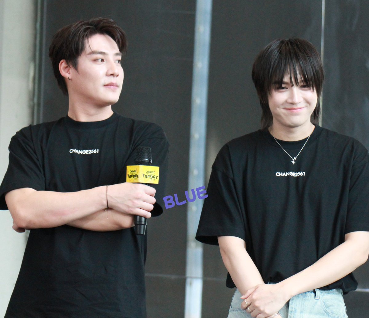 คนพี่เค้ามี​ช่างผมส่วยตัวมาด้วยล่ะ​😊😊

THE CROW CLUB CHANGEFANDAY

 #CHANGEFANDAY2026

#PonThanapon​ <a href="/T_Aiemkumchai/">Mr.Ponpon นายภณ🐰</a>
 #SpySailub​ <a href="/spy_hemmawich/">Spy_v</a>
