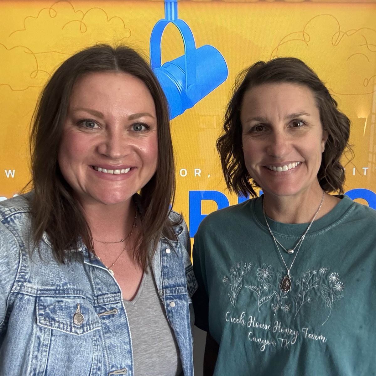 heyamarillo's tweet photo. Paige Nester turned Creek House Honey Farm into something way bigger than an apiary—think café, event space, shop, and more. We talk about how it all started, the land’s history, and yes… bees. 🐝

🎧 New episode out now --> https://t.co/b2kZVfapkj

@creekhousehoney #canyontexas https://t.co/xIyVxLKN3W