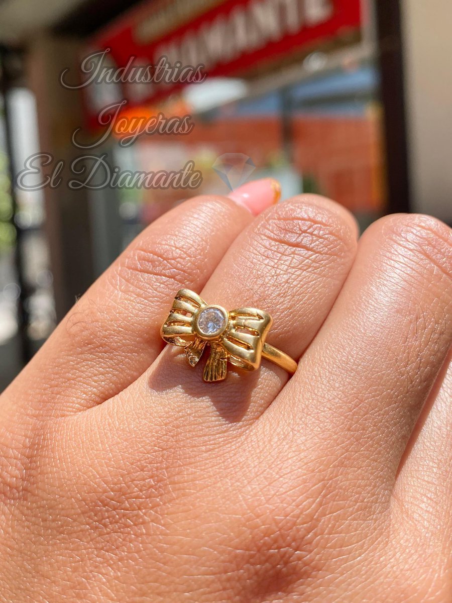 neryzepeda's tweet image. *INDUSTRIAS JOYERAS EL DIAMANTE*

#PARATI #ANILLO #CASUAL #MUCHACHA #SEÑORITA #DISEÑOS #UNICOS #REGALO #PERFECTO 👩🏻🛍️🎁💎💞

Productos de Calidad en #Oro  Blanco/Amarillo/Negro/Rojo/Verde/Rose y en #Plata. #Garantizados 💯 
Envíos #Gratis en toda #Guatemala y #EstadosUnidos (