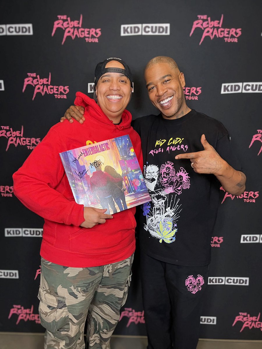 DJ_CP's tweet photo. Woke up like… was last night a dream? 🌙✨
I FINALLY MET @KiDCuDi 🔥

Rebel Ragers Tour Meet &amp; Greet = unforgettable!

🎤Signed Entergalactic 💫
Fort Worth, Texas energy ALL DAY 🤘🏽

PS: Please don’t forget about ya girl &amp; some off-white sneakers

#TheRebelsRagerTour #KidCudiVIP https://t.co/U5BsnIqeCI