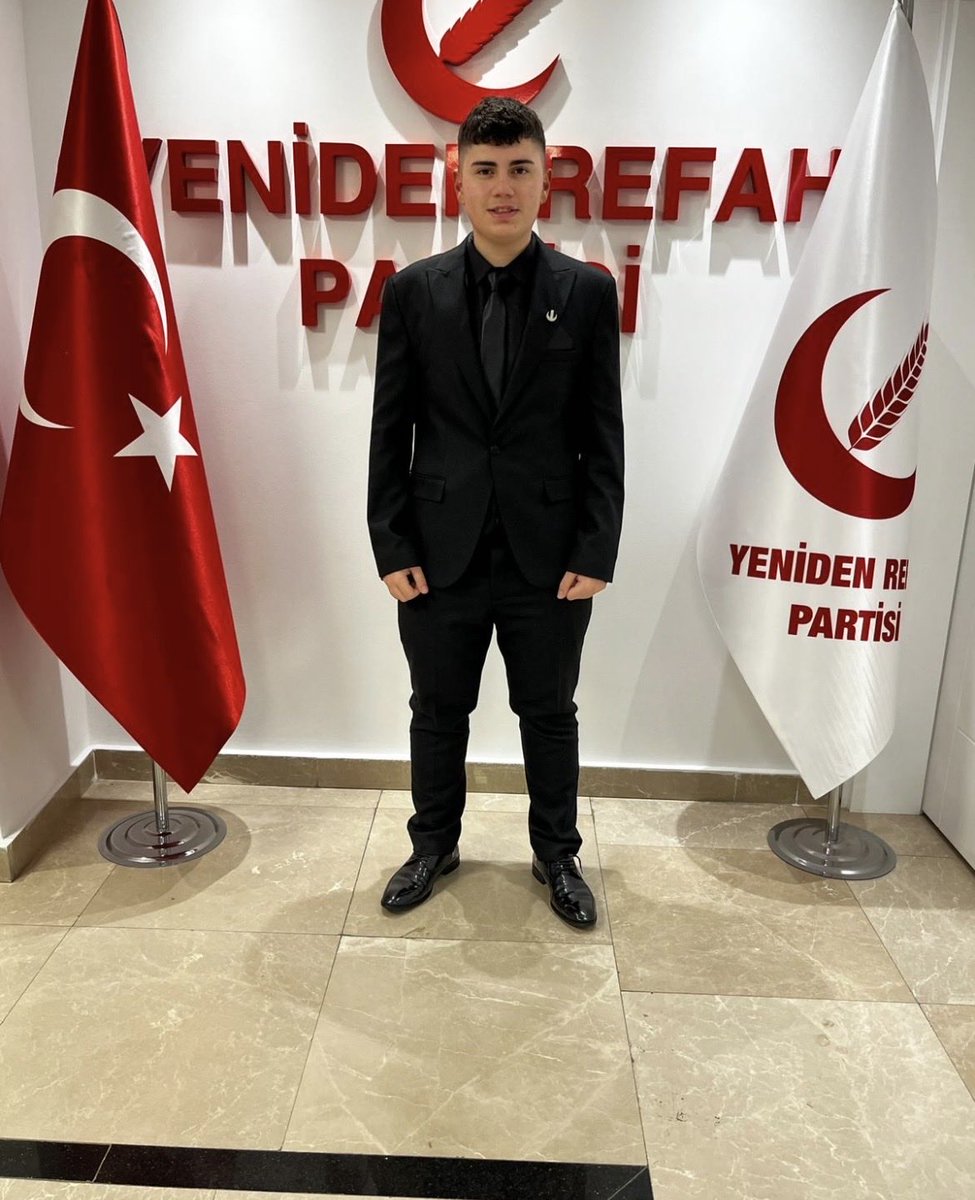 FURKAN_Akkayaaa's tweet photo. #Utkukonakiçinadalet 
Haince ve canice planlanarak öldürülen yavrumuzun azmettiricileri hâlâ dışarıdayken, bizim yaşama hevesimiz kalmıyor. Tek isteğimiz, hak ettikleri cezayı almalarıdır. 
@avabdullahguler 
@abakingurlek 
@adalet_bakanlik https://t.co/Jda7TNJW6C