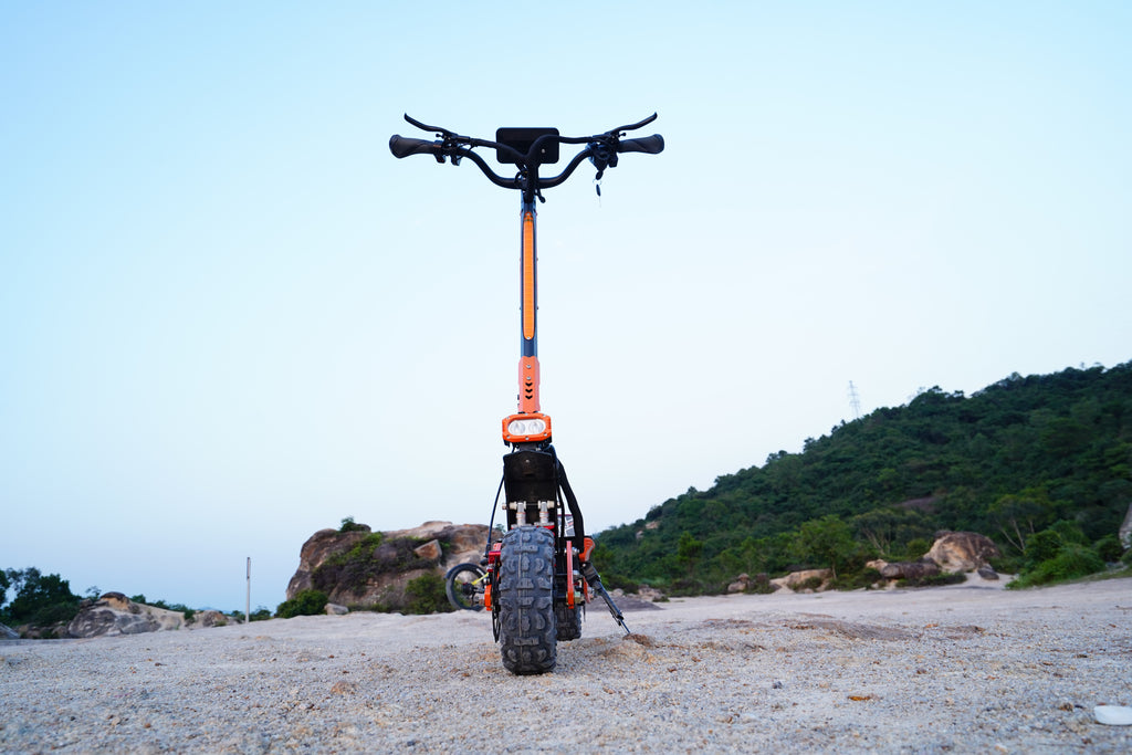 TopRiding's tweet image. Unleash the adventure with the TopRiding ZSNAKE Z36! 🛴 5600W dual motor power, fat tires for all terrains &amp;amp; 52MPH thrill. Perfect for urban &amp;amp; off-road rides. Get yours at just $1,199! 🚀 Discover more: shortlink.store/hsvhy9unrdge #ElectricScooter #AdventureAwaits