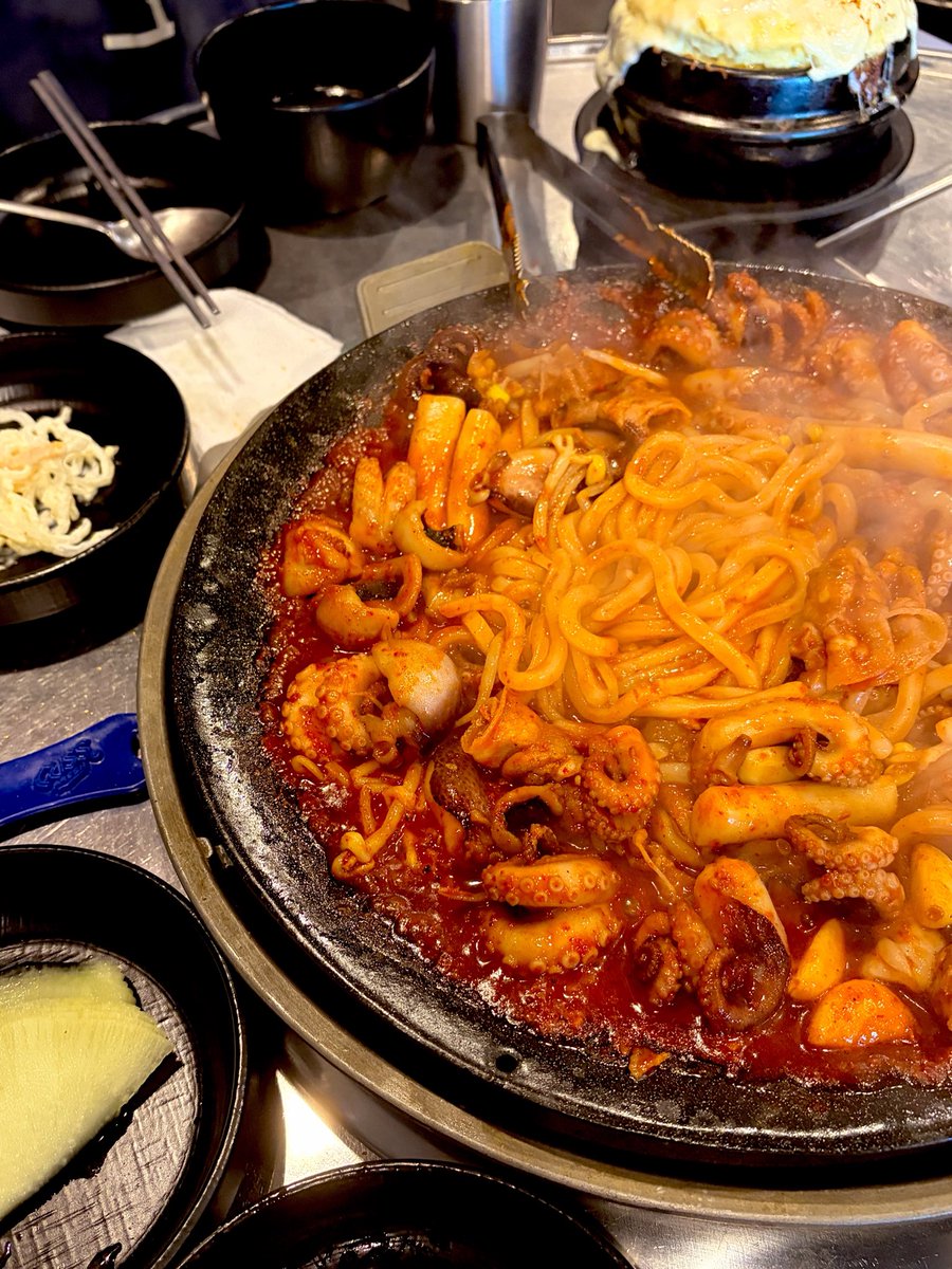 Lungung3's tweet photo. 쭈삼 🐙 https://t.co/ZrNWM2xZ4e