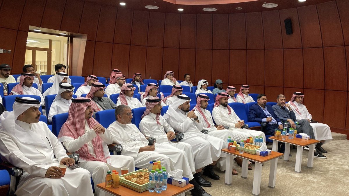 aci_ksa's tweet photo. النهاية ليست إلا بداية وعي جديد ✨
،تجربة ثرية نقلتنا من المفاهيم النظرية إلى فهم أعمق لما يحدث فعليًا في الميدان مع الدكتور عصام الثقفي. 

شكرًا لكل من شارك وساهم في إثراء هذه الرحلة، ولكل من يسعى ليكون أثره في الهندسة ممتدًا وثابتًا 🏗️
#ACI_KSA https://t.co/IZ7lwUjfW7