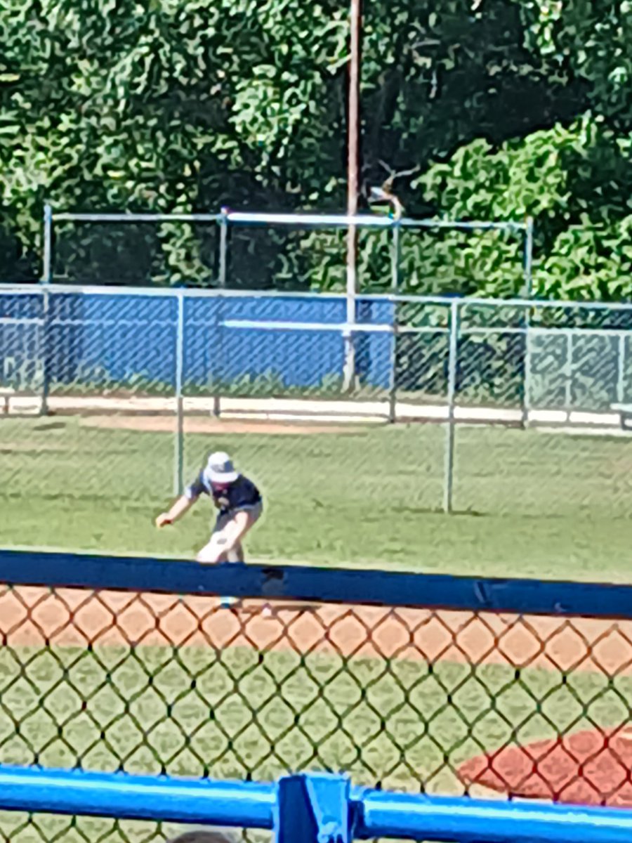 Love this kids calmness under pressure ⚾️