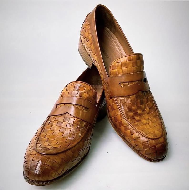 TucciPolo's tweet photo. Which one of these loafers speaks to you? https://t.co/P6162qCDag