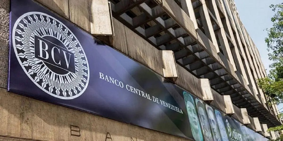 plcdelmedionews's tweet image. #FINANZAS | 📌 BCV afirma que acuerdos con Heeney Capital contribuirán à la “diversificación” de las fuentes de divisas 

El Banco Central de Venezuela (BCV) aseguró que los acuerdos suscritos en el sector minero con la empresa estadounidense Heeney Capital contribuirán a la
