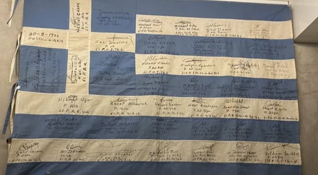 turkic_facts's tweet image. A #Greek flag seized from Greek terrorists in #Cyprus in 1974.

It bears the signatures of the Turkish soldiers who captured the terrorists.