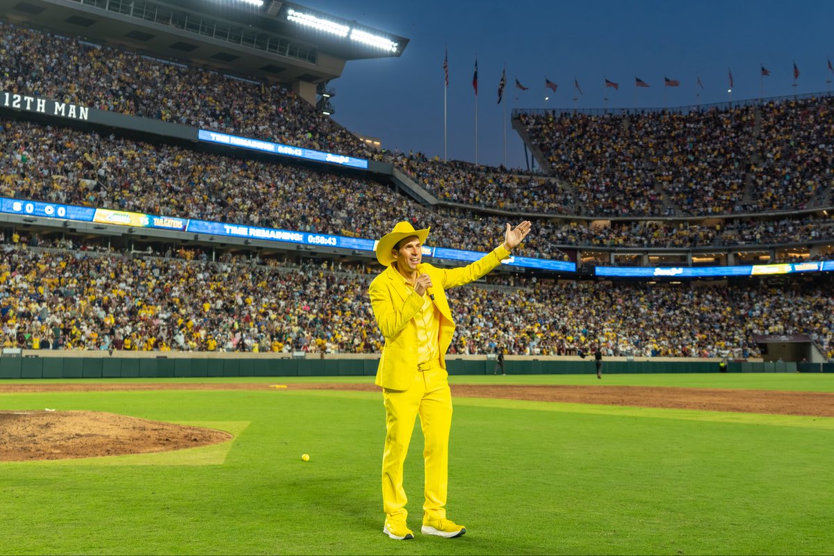 YellowTuxJesse's tweet photo. Words can’t describe the feeling of seeing 102,000 fans come together last night.

@TAMU and Banana Nation, thank you…you made dreams come true for myself, @TheSavBananas and @TXTailgaters https://t.co/MMEzw4XrzA