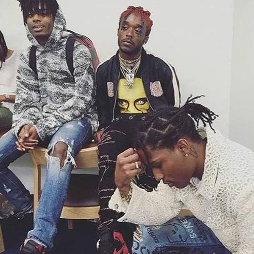 zae+* tweet media