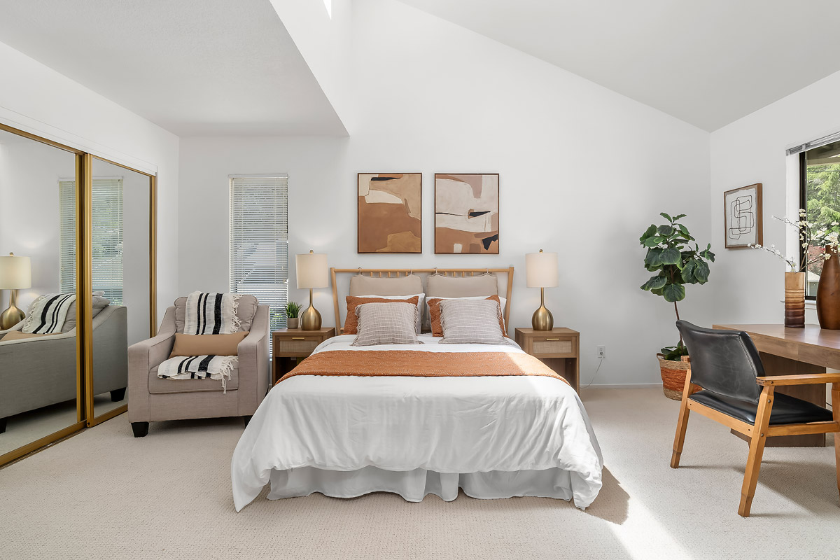 kylefrazier's tweet photo. 307 Scotia Lane | South Novato 94949
Updated 3BD/1.5BA end-unit townhome among the redwoods. Newer everything, EV charger, community pool.

📸 Photos, video &amp; floor plan: https://t.co/0wDQhM4s0b

#NovatoRealEstate #MarinCounty https://t.co/lnaqbGuxLx