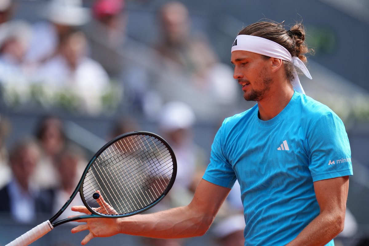 sebatorok's tweet image. Abrumador. Asfixiante. Impactante. 
#Sinner, en menos de una hora (57m), venció y minimizó al #3 del mundo, Zverev, por 6-1 y 6-2, para coronarse por primera vez en #Madrid. 
Es el primer tenista que gana cinco Masters 1000 en forma consecutiva. Una bestialidad.
#afp