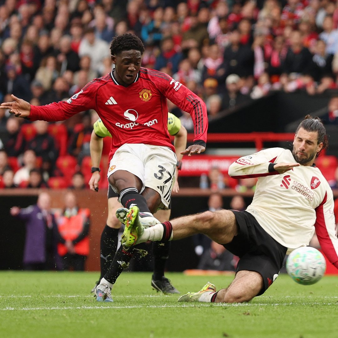 Premier League tweet media