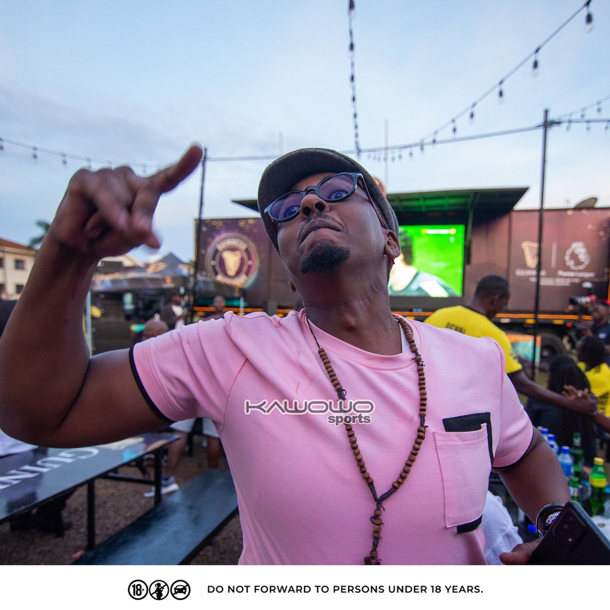 KawowoSports's tweet photo. Images brought to you by Szobozslai and Gakpo. 🥳⚽🔥

#GuinnessMatchday #GuinnessUg | 📸 @Mugabiarts https://t.co/UCDOyGWXne