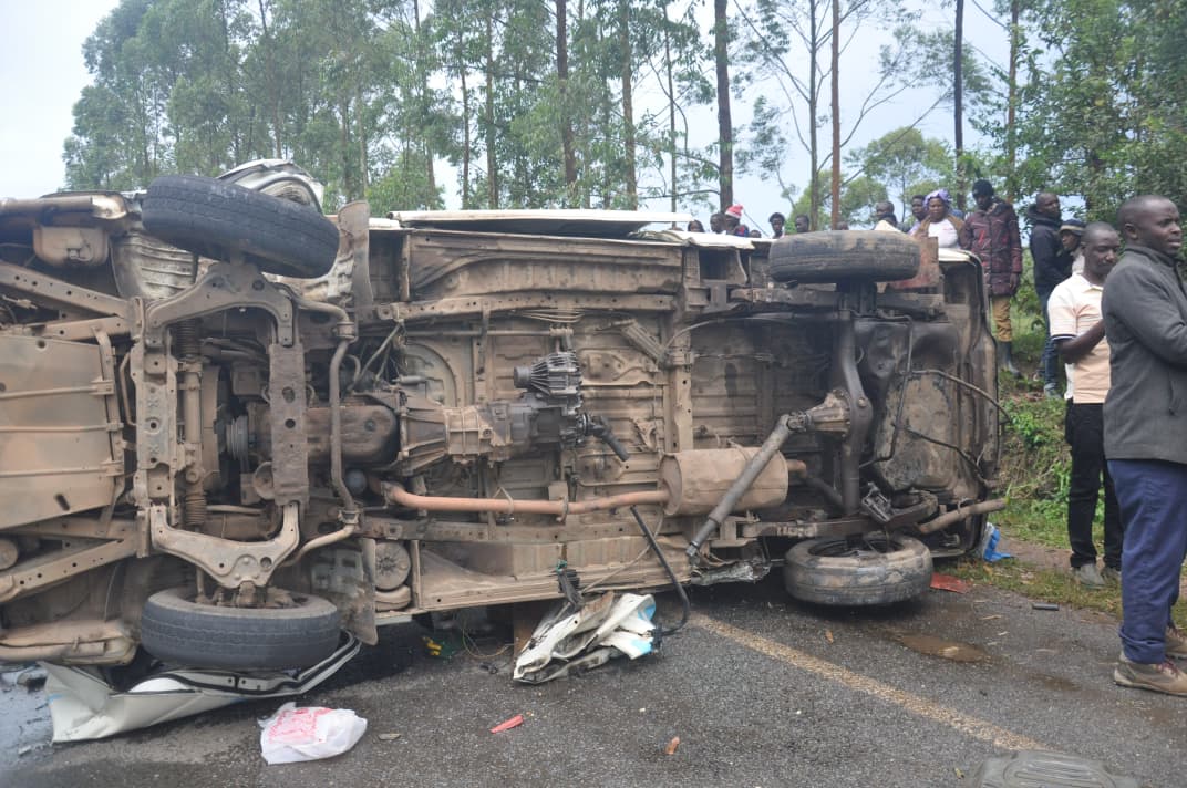 ntvuganda's tweet image. One person has been confirmed dead, and several others are fighting for their lives following a road accident on the Mbarara-Bushenyi road this Sunday afternoon.
The incident involved a passenger taxi that collided with a heavy truck. According to eyewitnesses at the scene, the