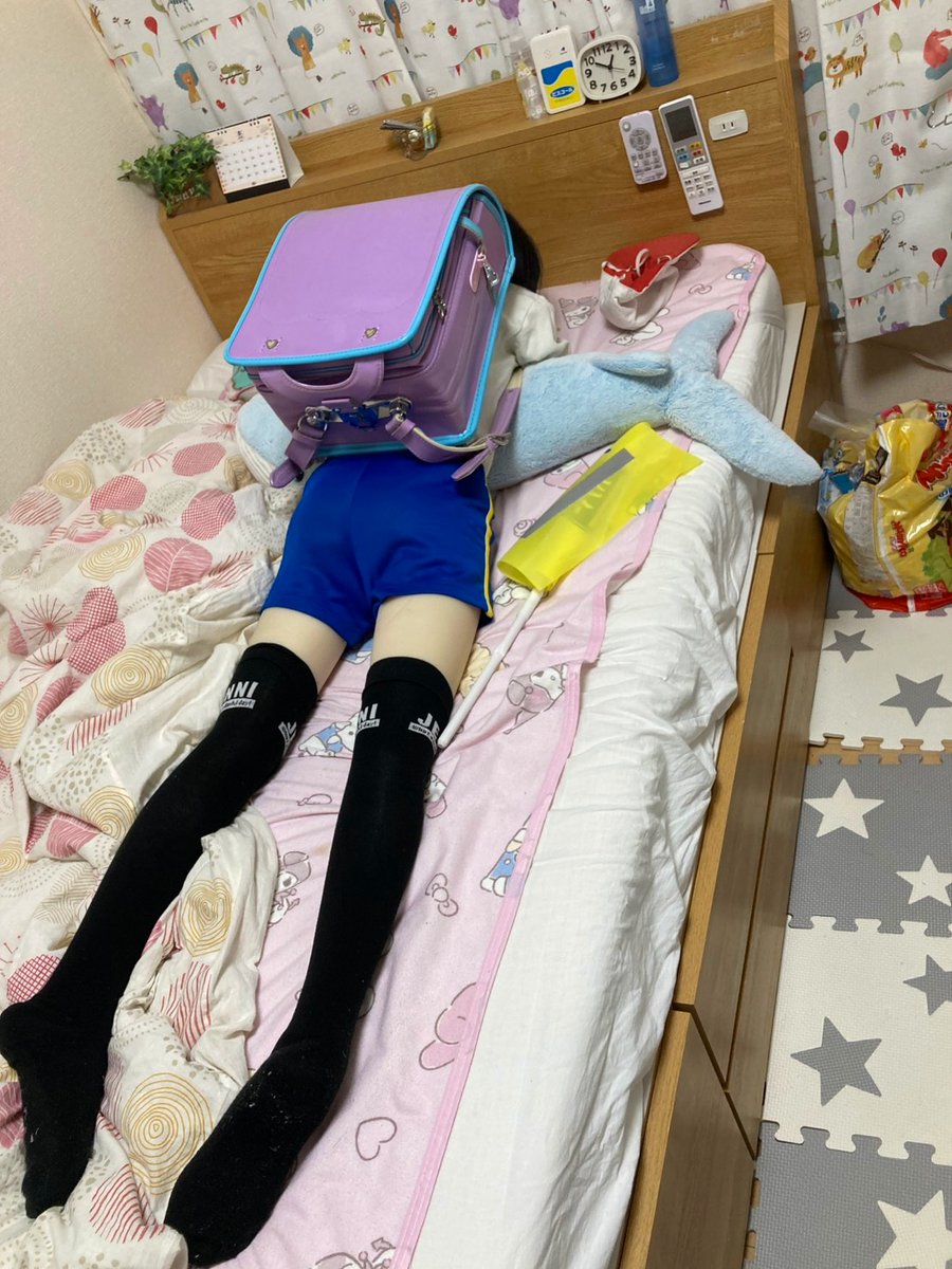 ushawnicholas20's tweet photo. まず帰ってきたらランドセル下ろしてね

#ラブドール
#等身大ドール https://t.co/LWnR3pK6du