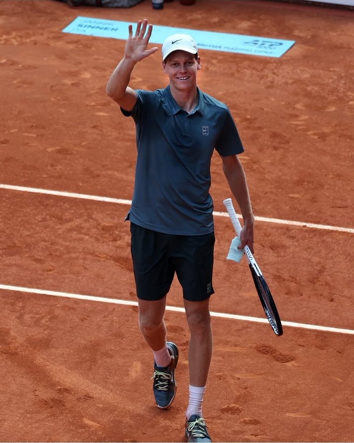 Ma da quale Galassia è atterrato #Sinner! 5° ATP Master 1000 consecutivo.

#Paris - #IndianWells - #Miami - #Montecarlo - #Madrid
and ....... go to #Rome.

                         L  E  G  G   E   N  D  A

#Zverev letteralmente polverizzato.