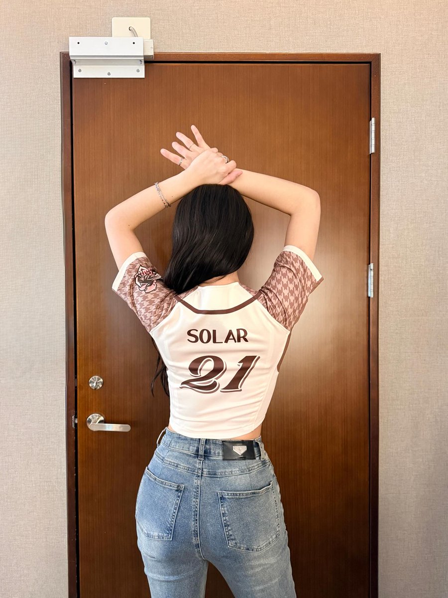 latinmoomoo's tweet image. Solar Instagram Post
instagram.com/p/DX4E6oLj_SG/

"👍🏽👍🏽👍🏽"

#Solar #솔라
@RBW_MAMAMOO