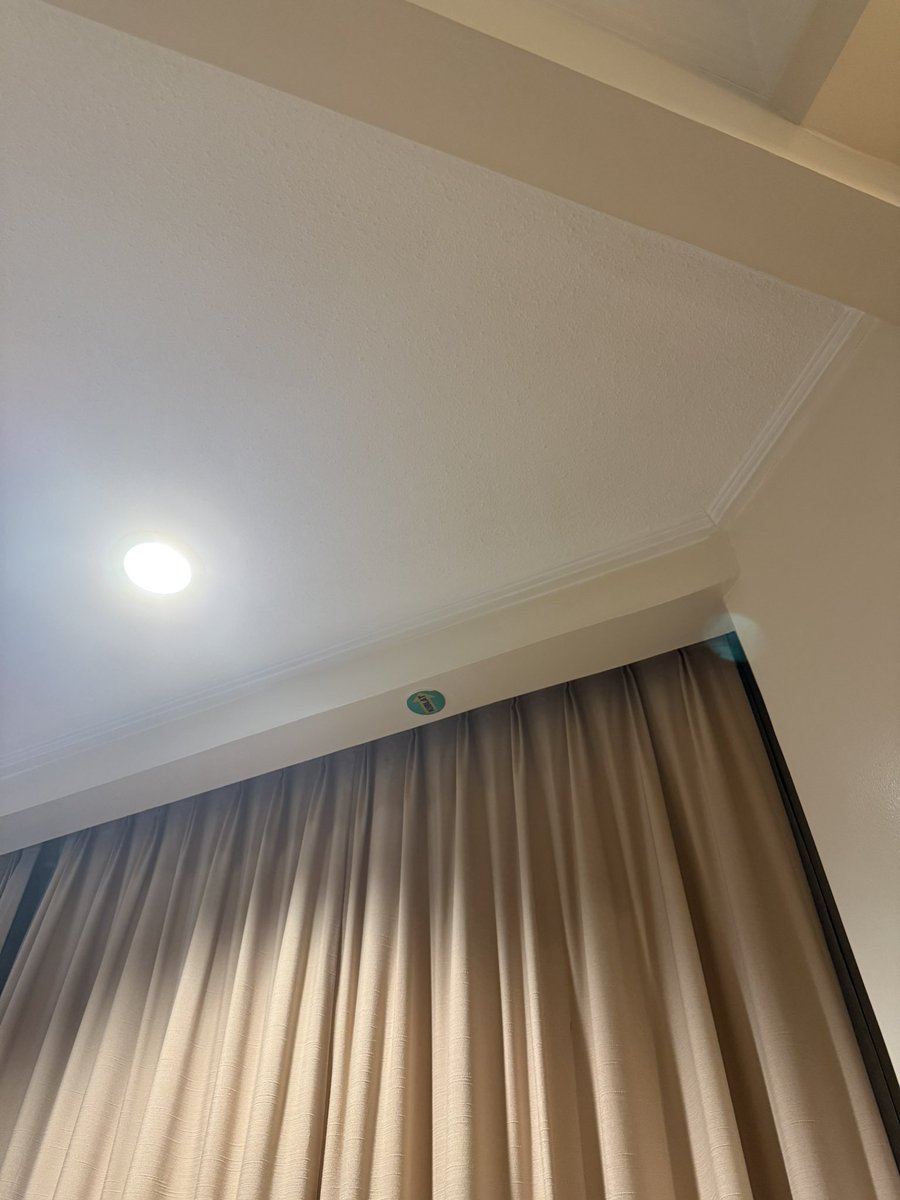 Alile2109's tweet photo. Mục sở thị khách sạn ngoài Manila. Ở đây cũng có biểu tượng KIBLAT mọi người ạ. https://t.co/vmBIYPNU9O