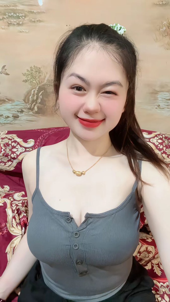 van797986's tweet photo. Đến đây đi cởi nốt rồi bú cho e sướng đk k https://t.co/OecYv58xm3