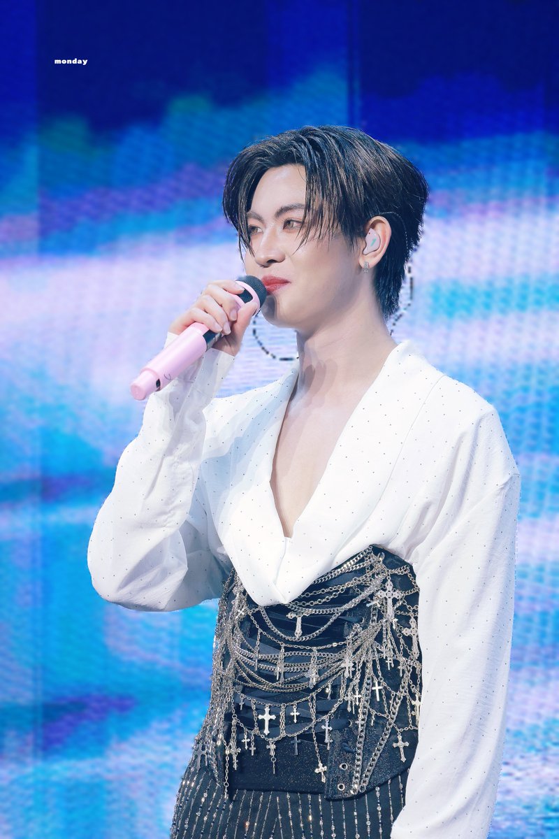 𝐦𝐨𝐧𝐝𝐚𝐲˖.☘︎ ݁˖ tweet media