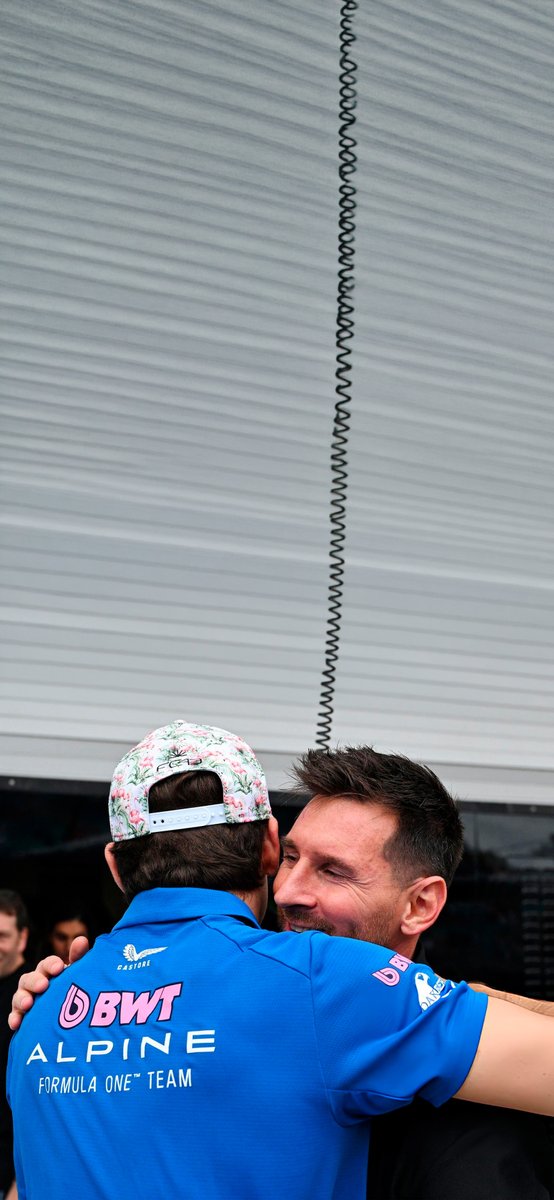 moran_juampi's tweet image. #Wallpapers 📱
 └📂 #Formula1 
      └📂 #MiamiGP 🇺🇸
            └📂 Franco Colapinto 🇦🇷
            └📂 Lionel Messi 🇦🇷