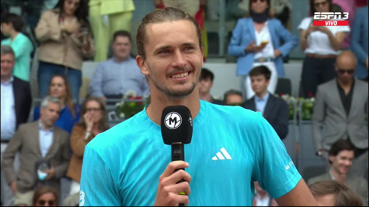 ESPNtenis's tweet image. "Perdón por esta final, no fue mi mejor día"

🗣️ Alexander Zverev tras caer en la final de #Madrid.