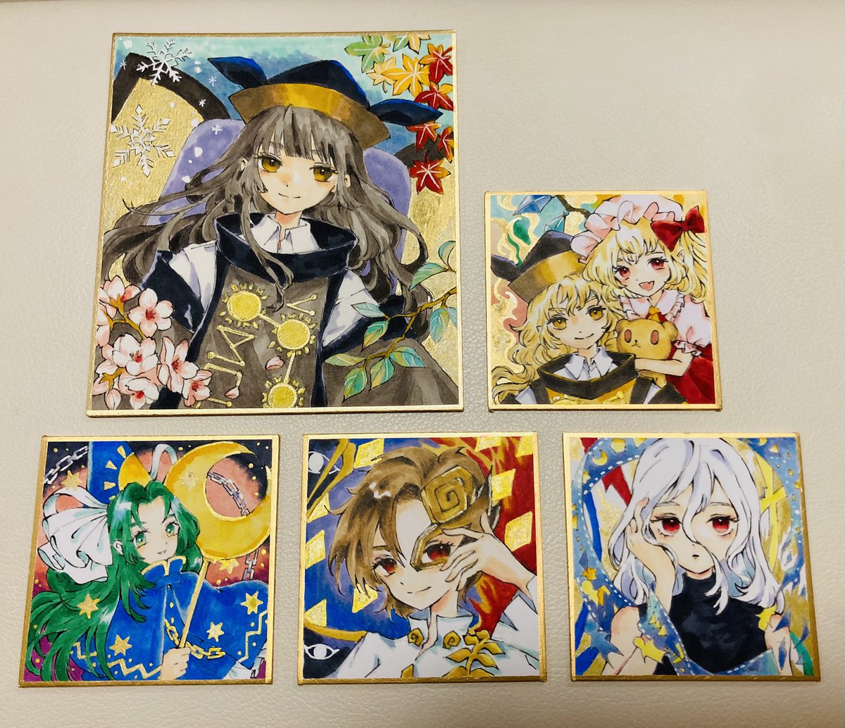 色紙描きました！
前髪ぱっつん隠岐奈は完全に私の趣味ですが…

豆色紙　1000円
寸松庵色紙　2500円