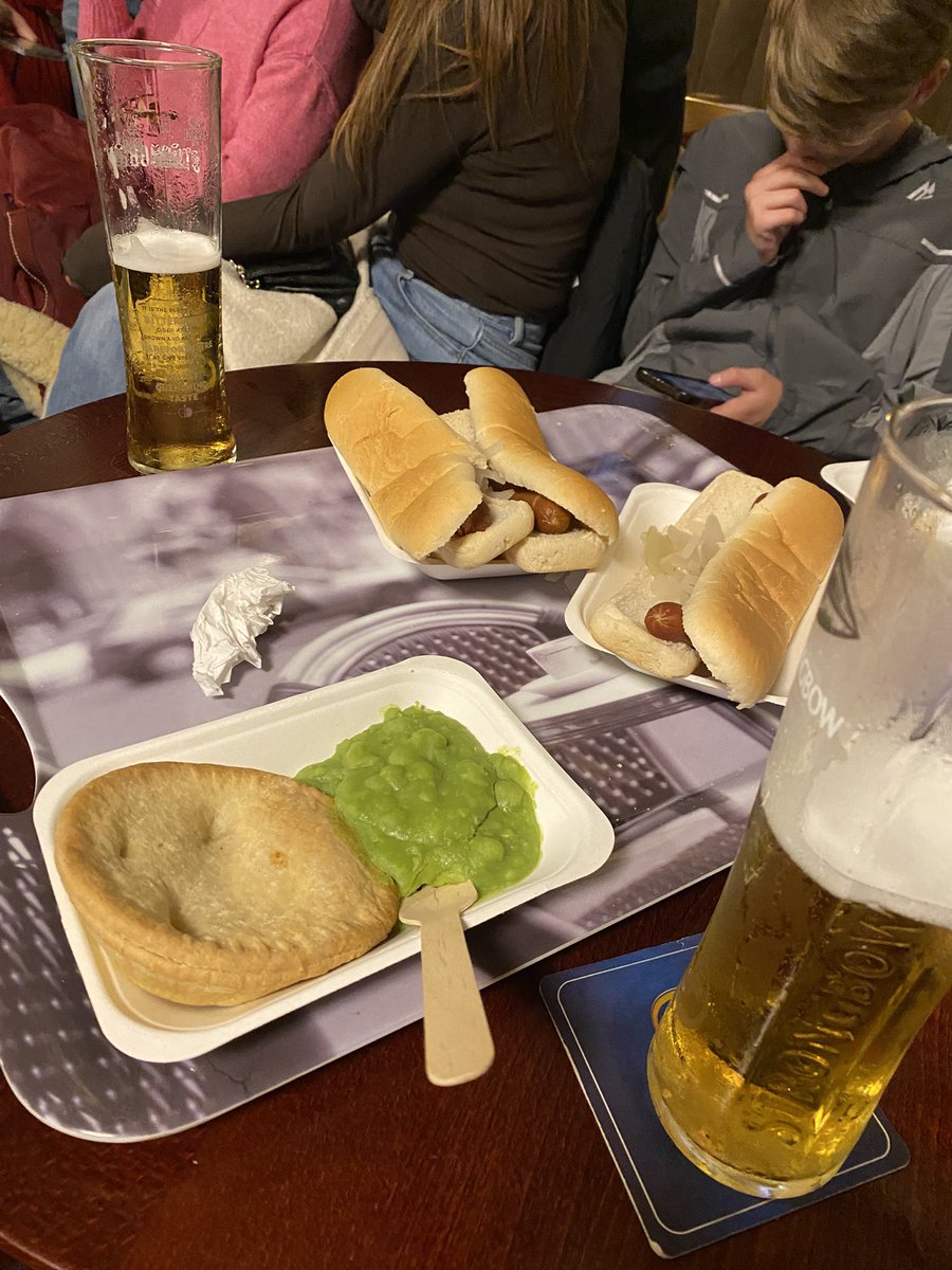 adelsgaard's tweet photo. @Footballtweet @MichielBlijboom @Droylsden_FC ! Great club! 
Visit for a game last year! Top class hospitality ! https://t.co/BInot6FOvv