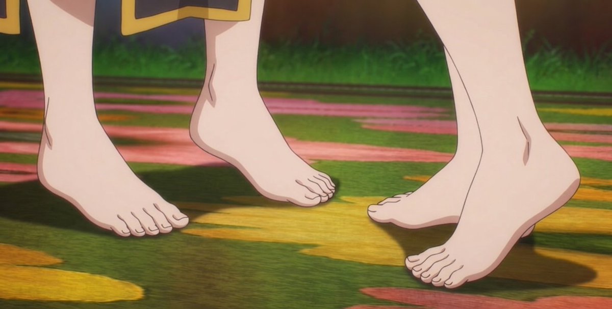 Birilillo's tweet image. Original vs edit! Barefoot is always better eheh
#カナチョロ #Kanan_choroi #anime #Fanservice