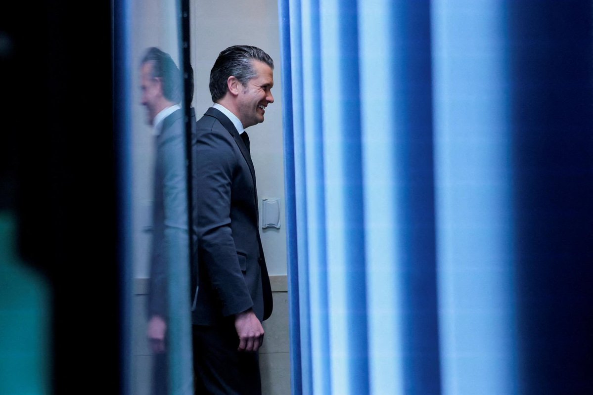Brian_stone_9's tweet image. Candid photograph of Secretary of Defense Pete Hegseth ......