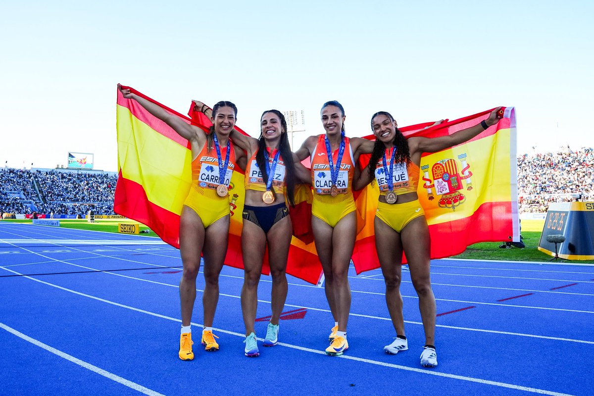 WorldAthletics's tweet photo. GOLDEN SPEED IN GABORONE ✨

🇯🇲 Jamaica speed queens take gold in the women’s 4x100m at the #WorldRelays 🔥

🇨🇦 Canada smash the national record for silver and 🇪🇸 Spain storm to bronze https://t.co/OL2A52JWN9