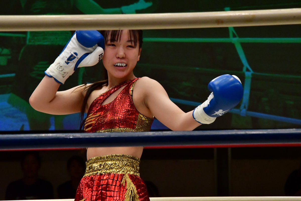 こりすページ Krush.188の写真を。プレリミナリーファイト第1試合 女子フライ級/52kg