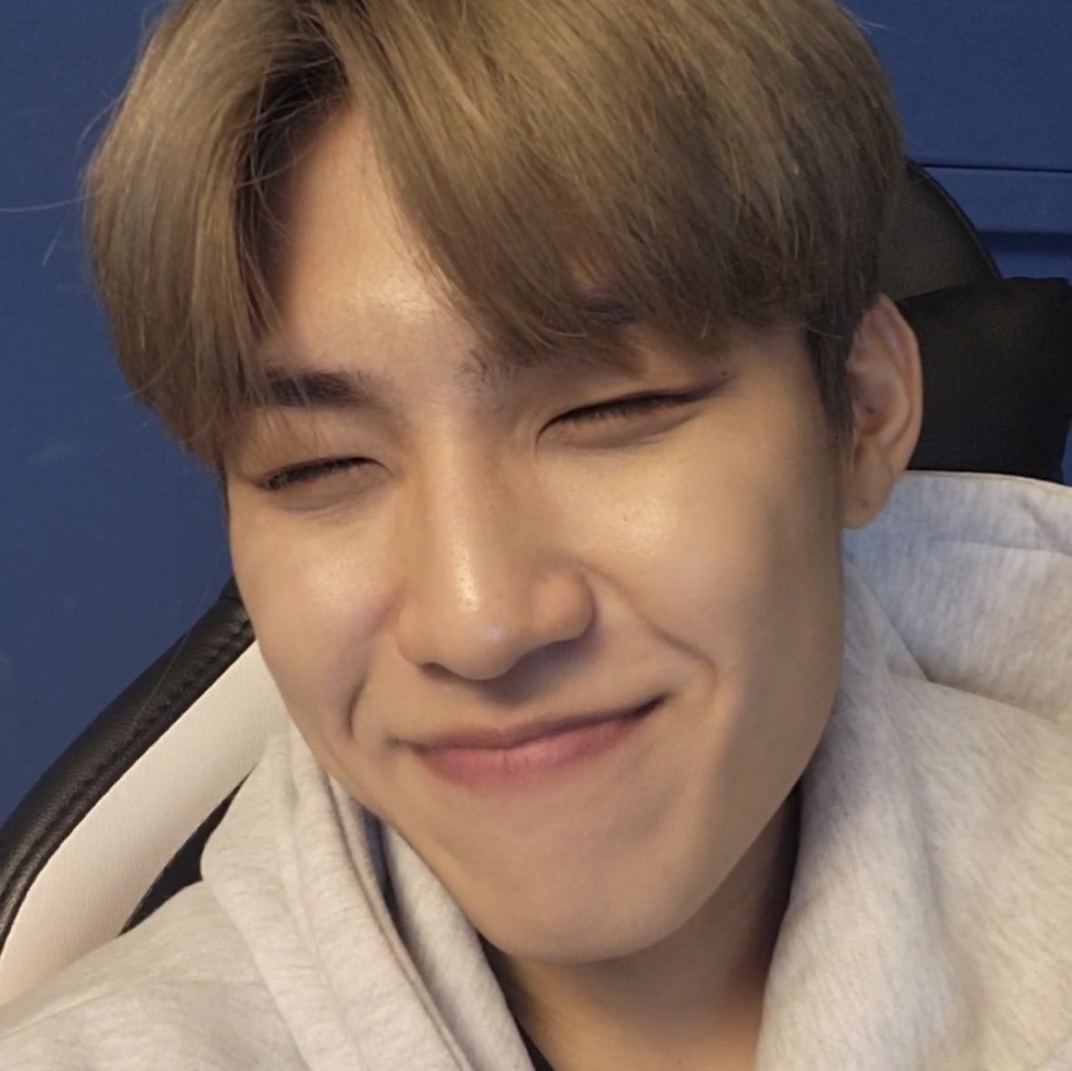 𝟐𝐩𝐚𝐫𝐤 𝐚𝐮📌 || 𝑽𝒊𝒐𝒍𝒆𝒕 tweet media