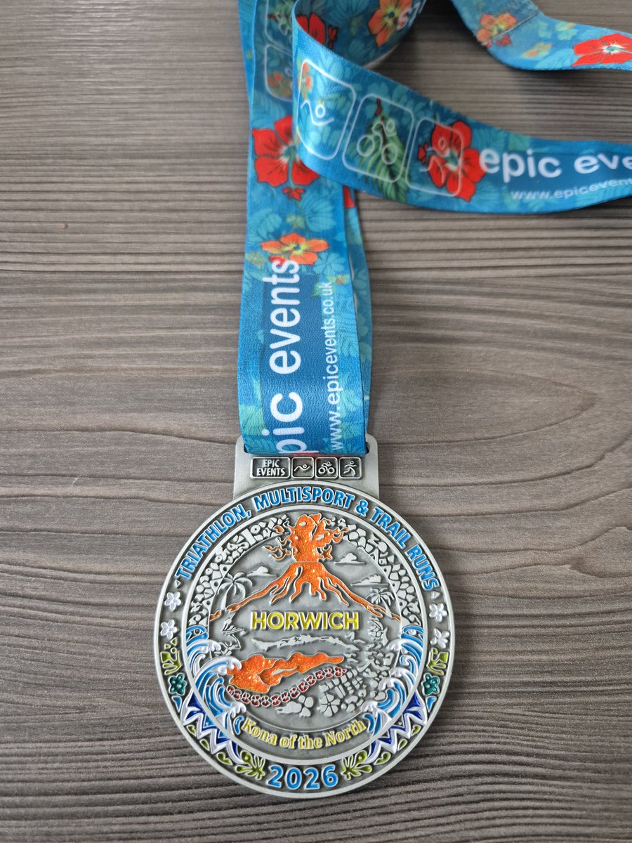 j_pos76's tweet photo. Horwich Triathlon completed this morning. No issues, everything went to plan which is always a win. Weather wasn’t the best and running up to the Pike straight off the bike is always a pleasure! https://t.co/YfNhnfuV51