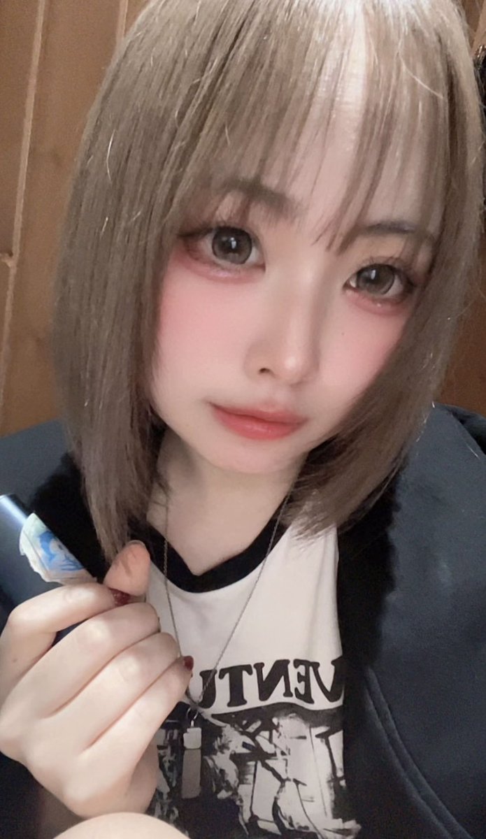 ru_cos16's tweet photo. 1年前の今より断然痩せたし断然垢抜けた(と信じたい)
←1年前
                                                         今→ https://t.co/GpIQn4TWMh