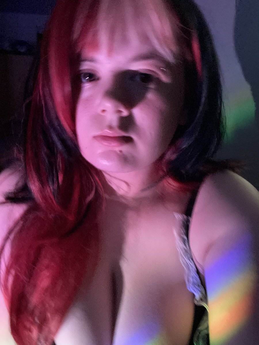 goddess lola 𑄝 tweet media