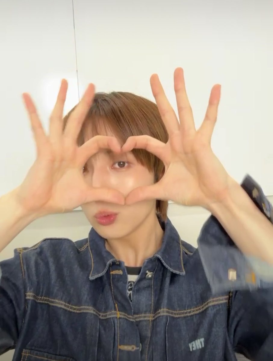 묭이 tweet media