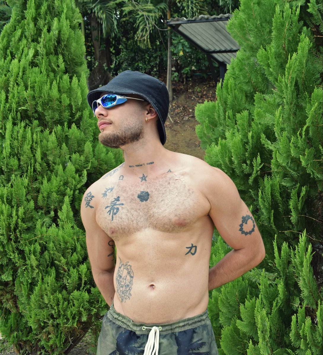 King_meruem tweet media