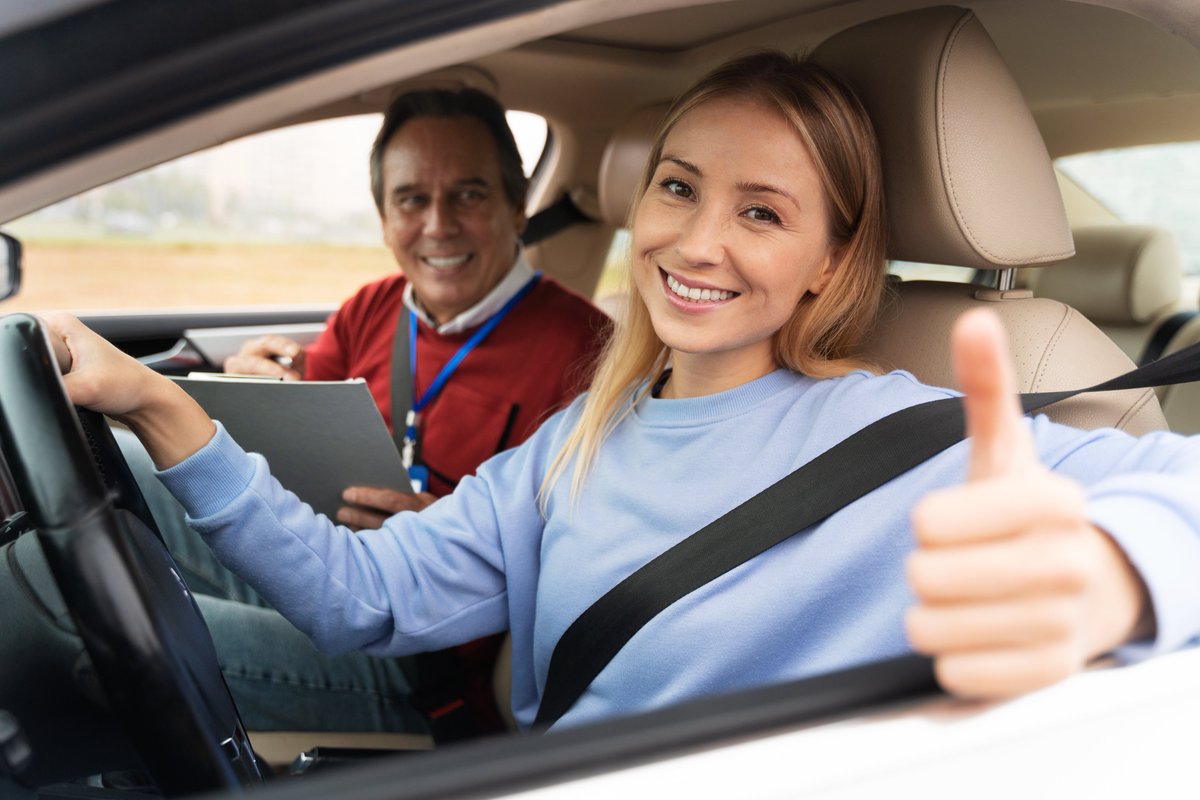 bergajuridisch's tweet photo. Rijbewijs ingevorderd? ⚖️Wacht NIET af! Een fout kan je je rijbewijs maanden kosten. Laat onze juristen je rechten veiligstellen voor snelle teruggave! 🛡️
Lees meer: 🔗https://t.co/B8AuSzOtZg 👉 https://t.co/yxyk1eNarY
#Rijbewijs #CBR #teruggaverijbewijs #Recht #Hulp https://t.co/QvZ836FdCA
