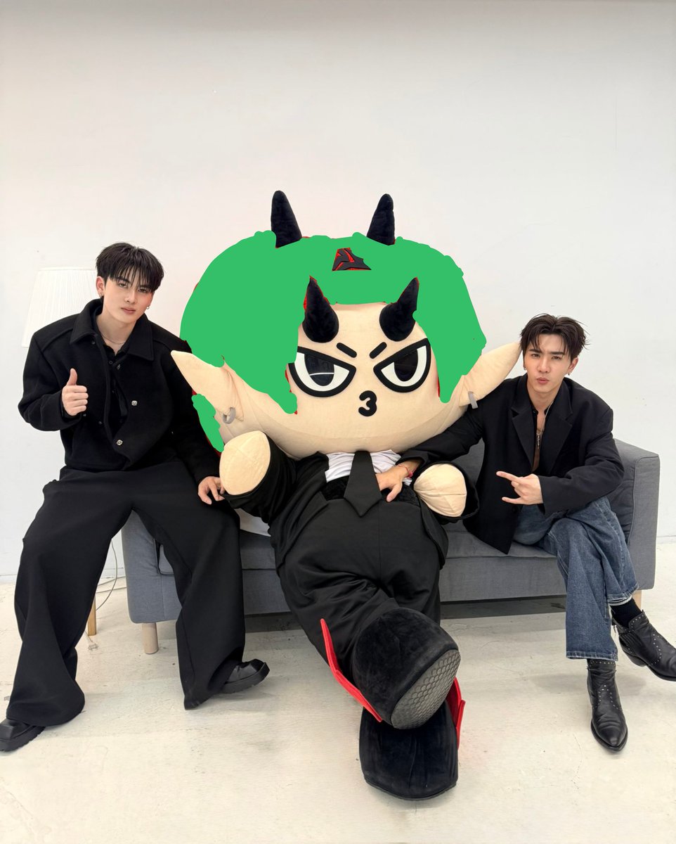 SANTAPP OFFICIAL TH tweet media