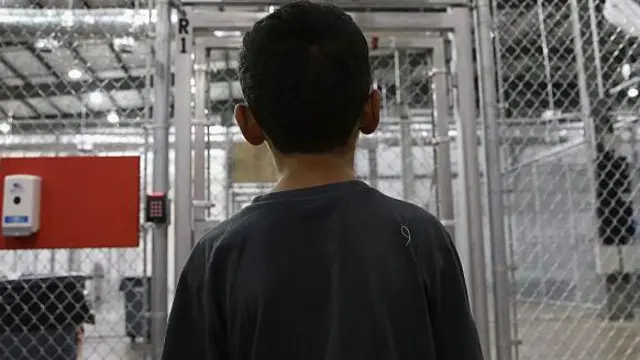 cursorenla's tweet image. #ICE contrata a empresa señalada por abusos para ubicar a niños migrantes en EU
Organizaciones denuncian riesgos a derechos humanos y uso de recursos federales en política migratoria de #DonaldTrump
cursorenlanoticia.com.mx/ice-contrata-a…