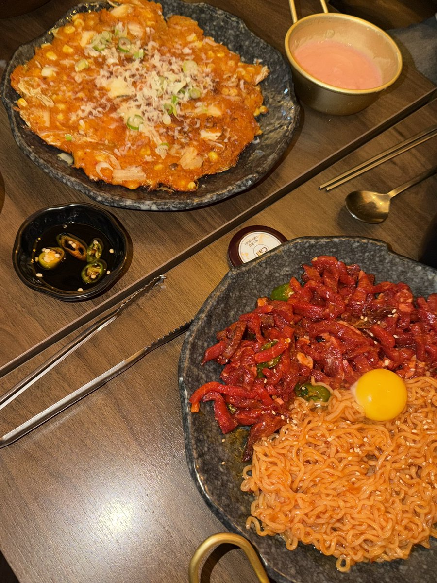 듀지 tweet media